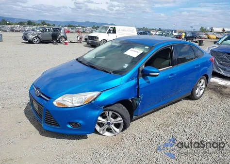2014 Ford Focus Se z USA, uszkodzony, nr VIN 1FADP3F29EL454265